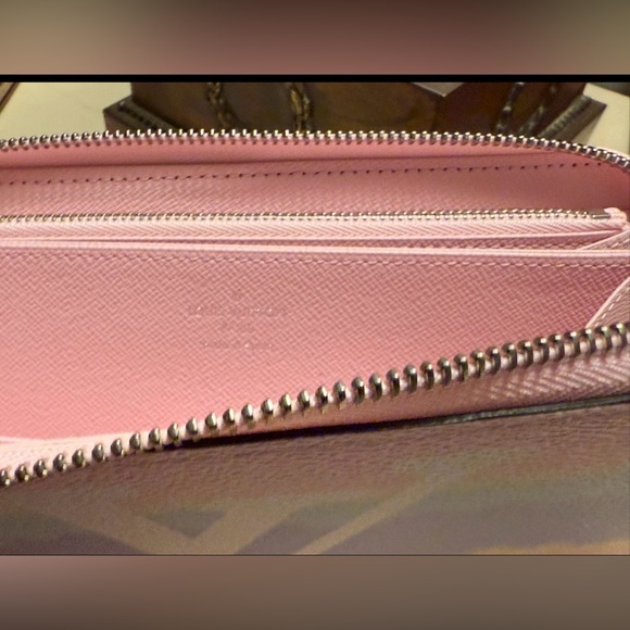 SOLD LOUIS VUITTON LV Escale Used Zippy Long Wallet Leather Pastel Pink - Picture 10 of 13